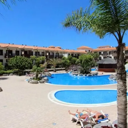 Apartman Apartment With One Bedroom In Arona With Wonderful Sea View Shared Pool Furnished Balcony 1 Km From The Beach